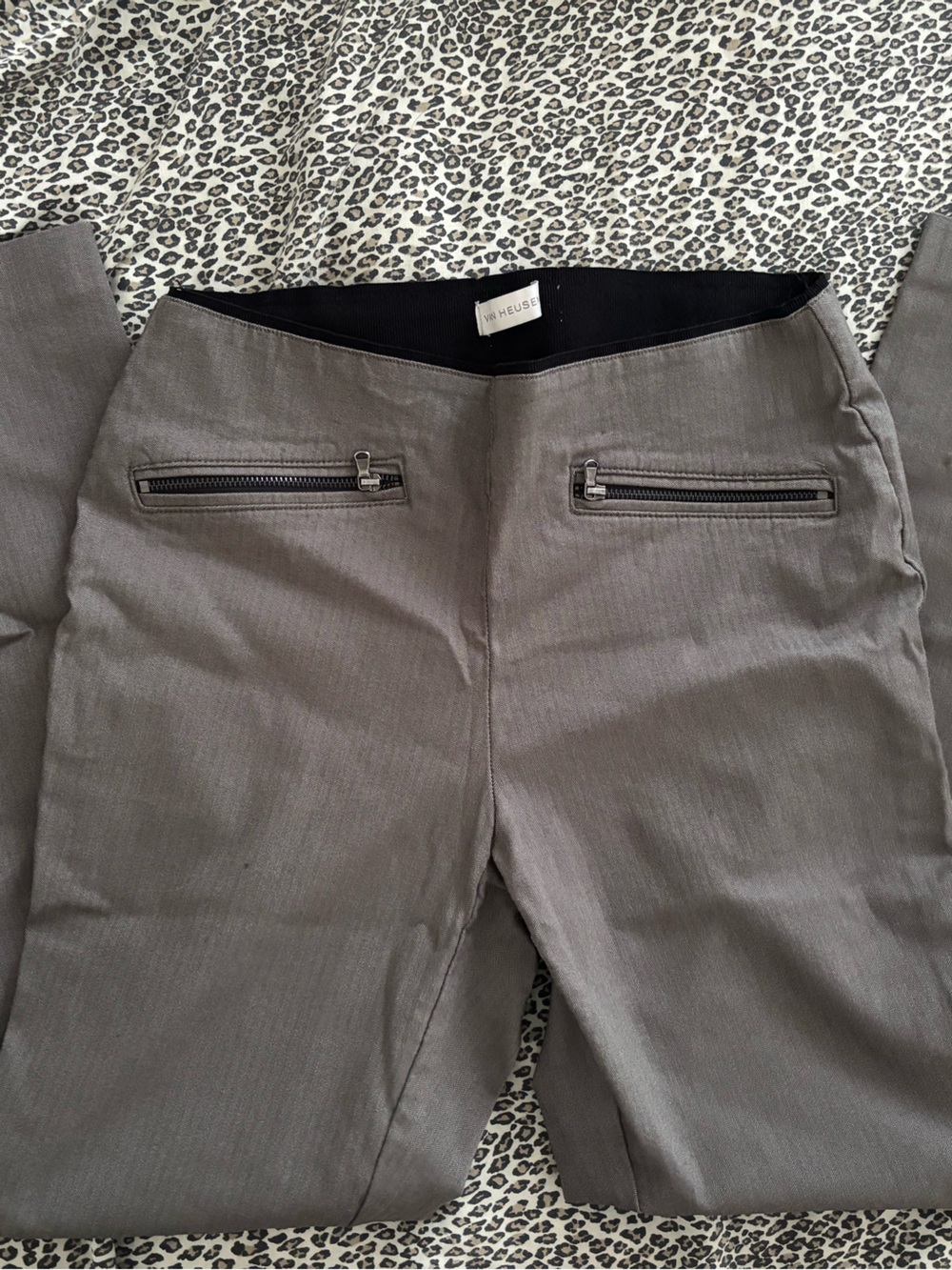 Women’s Gray Stretch Zip-Pocket Pants